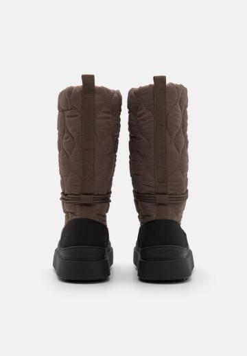 Широкие сапоги