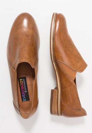 Полуботинки