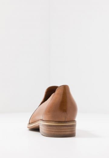 Полуботинки