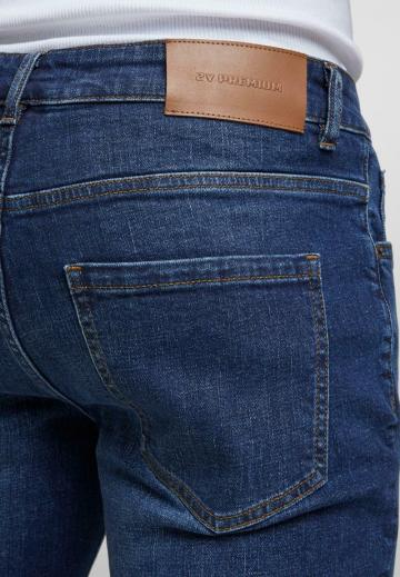 Узкие джинсы