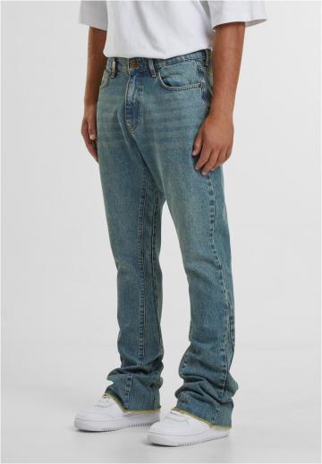 Клешеные джинсы