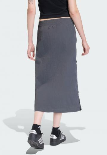 Юбка с накладными карманами
