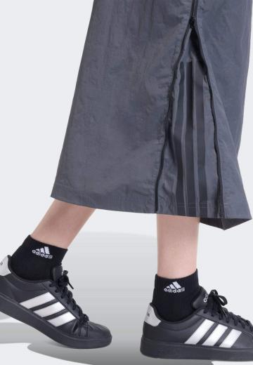 Юбка с накладными карманами