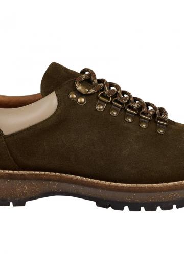 Ботинки на шнуровке