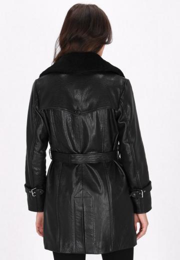 Пальто из искусственной кожи
