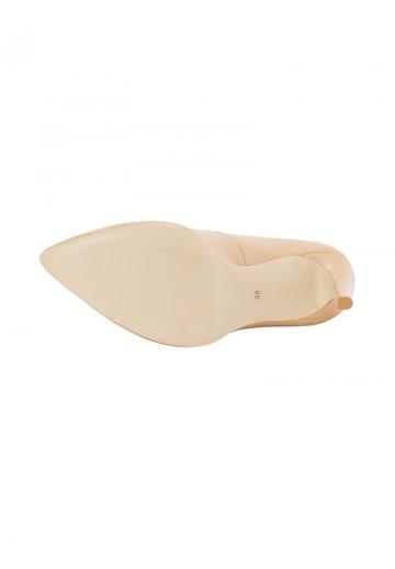 Туфли на высоком каблуке