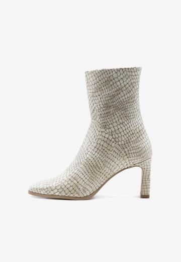 Полусапожки