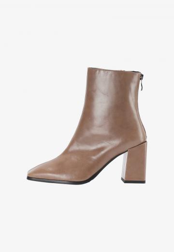 Полусапожки