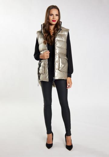 Длинный жилет