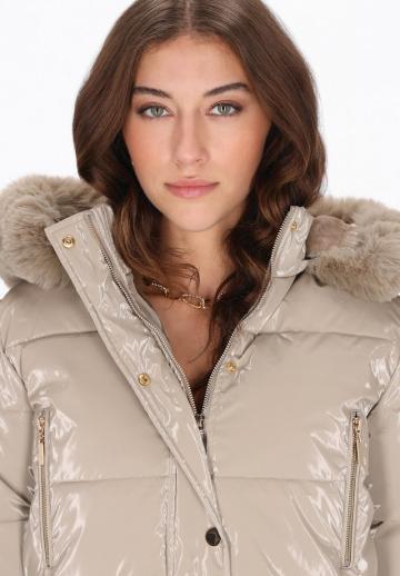 Короткая куртка