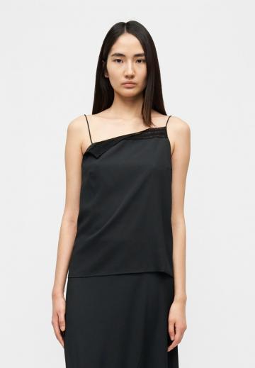 Топ на бретельках