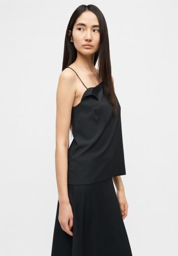 Топ на бретельках