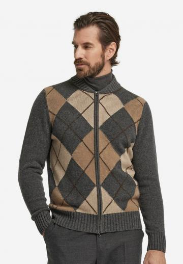 Вязаная кофта