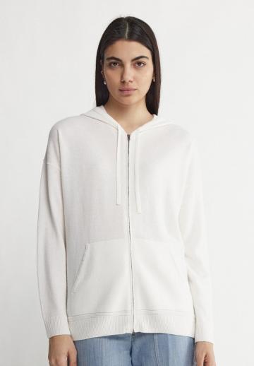 Длинный жилет