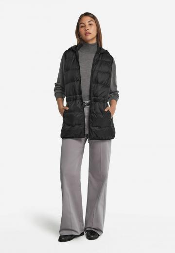 Пуховой жилет