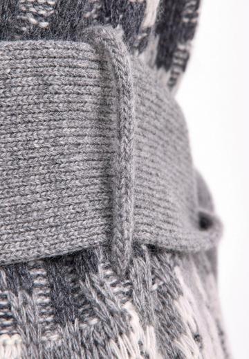 Длинный жилет