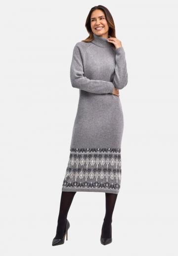 Вязаное платье