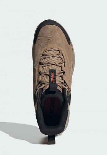 Походные ботинки