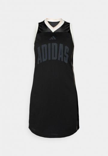 Спортивное платье