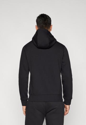 Спортивная кофта