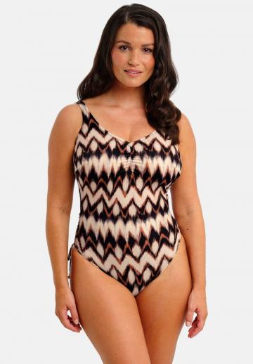 Слитный купальник