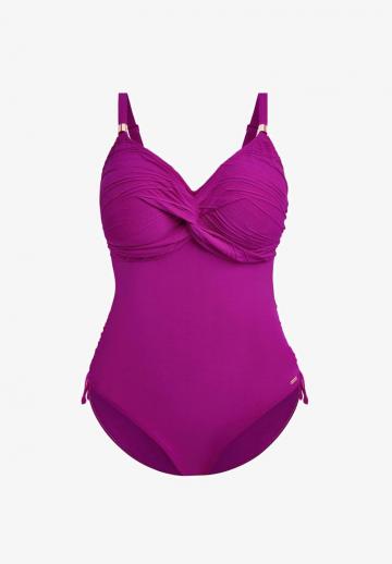 Слитный купальник