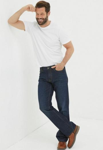 Прямые джинсы