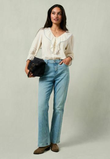 Клешеные брюки