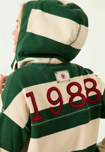 Пуловер с капюшоном