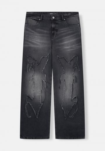 Прямые джинсы