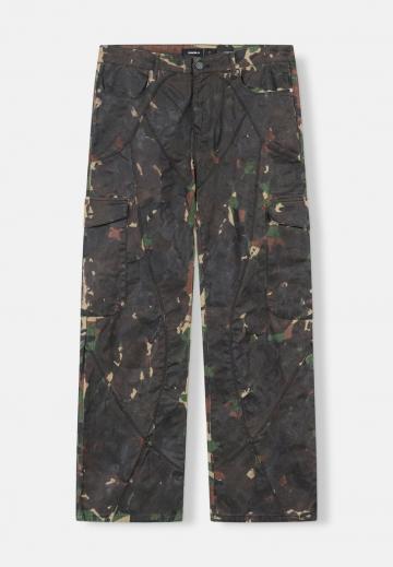 Брюки с накладными карманами