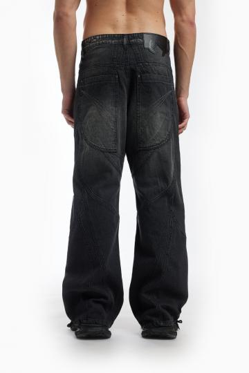 Клешеные джинсы