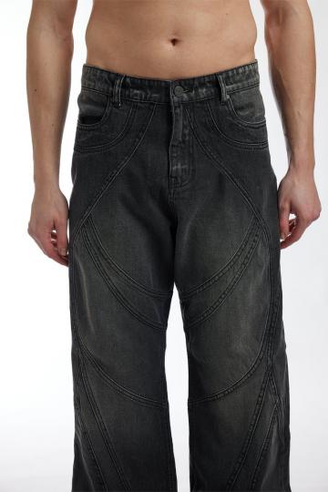 Клешеные джинсы