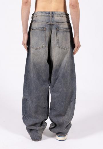 Свободные джинсы