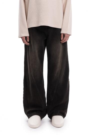 Прямые джинсы