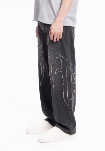 Прямые джинсы