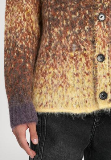 Вязаная кофта