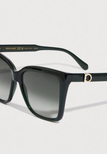 Солнечные очки