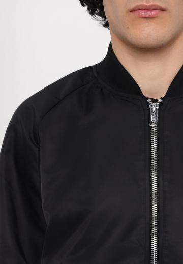 Куртка бомбер