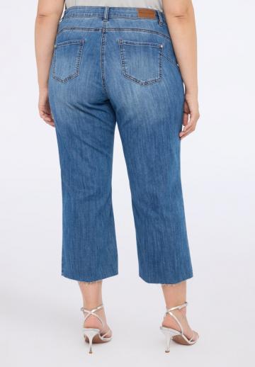 Короткие джинсы