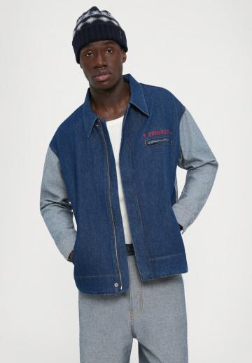 Джинсовая куртка