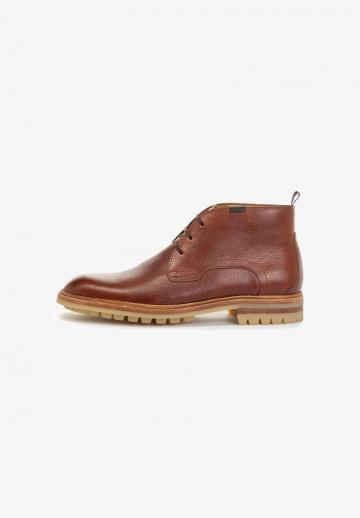 Ботинки на шнуровке