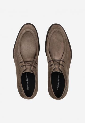 Ботинки на шнуровке