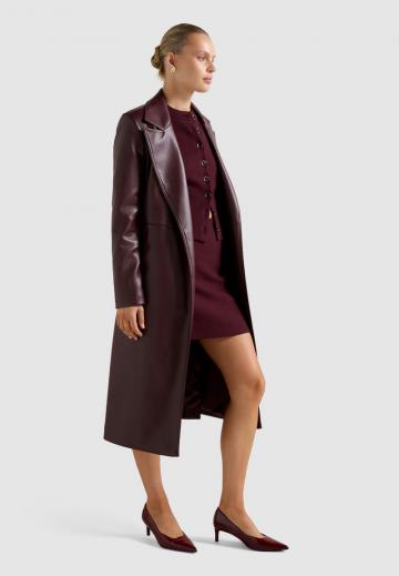 Пальто из искусственной кожи