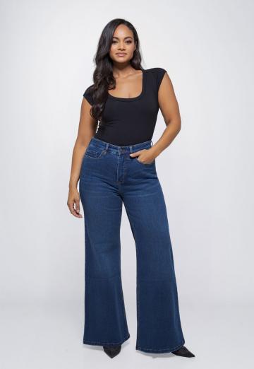 Клешеные джинсы