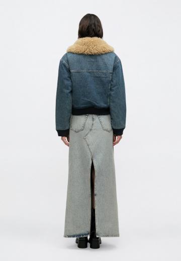 Джинсовая куртка