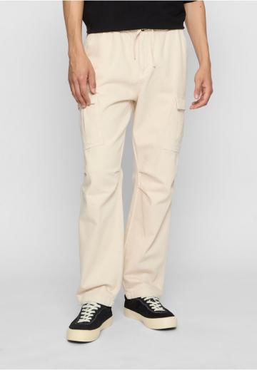 Брюки с накладными карманами