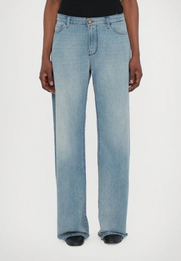 Джинсы бойфренда