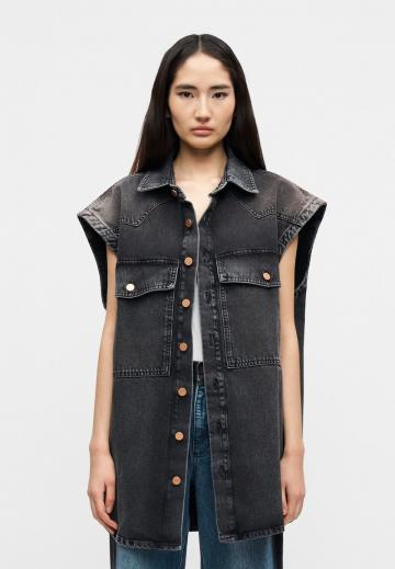 Длинный жилет