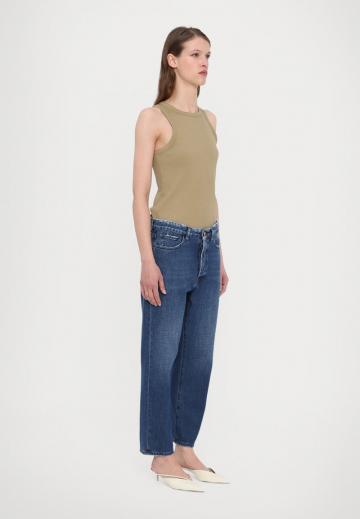 Джинсы бойфренда